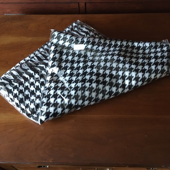 Houndstooth large blanket scarves - Picture 2 of 6